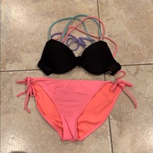 Colorful strapy bikini